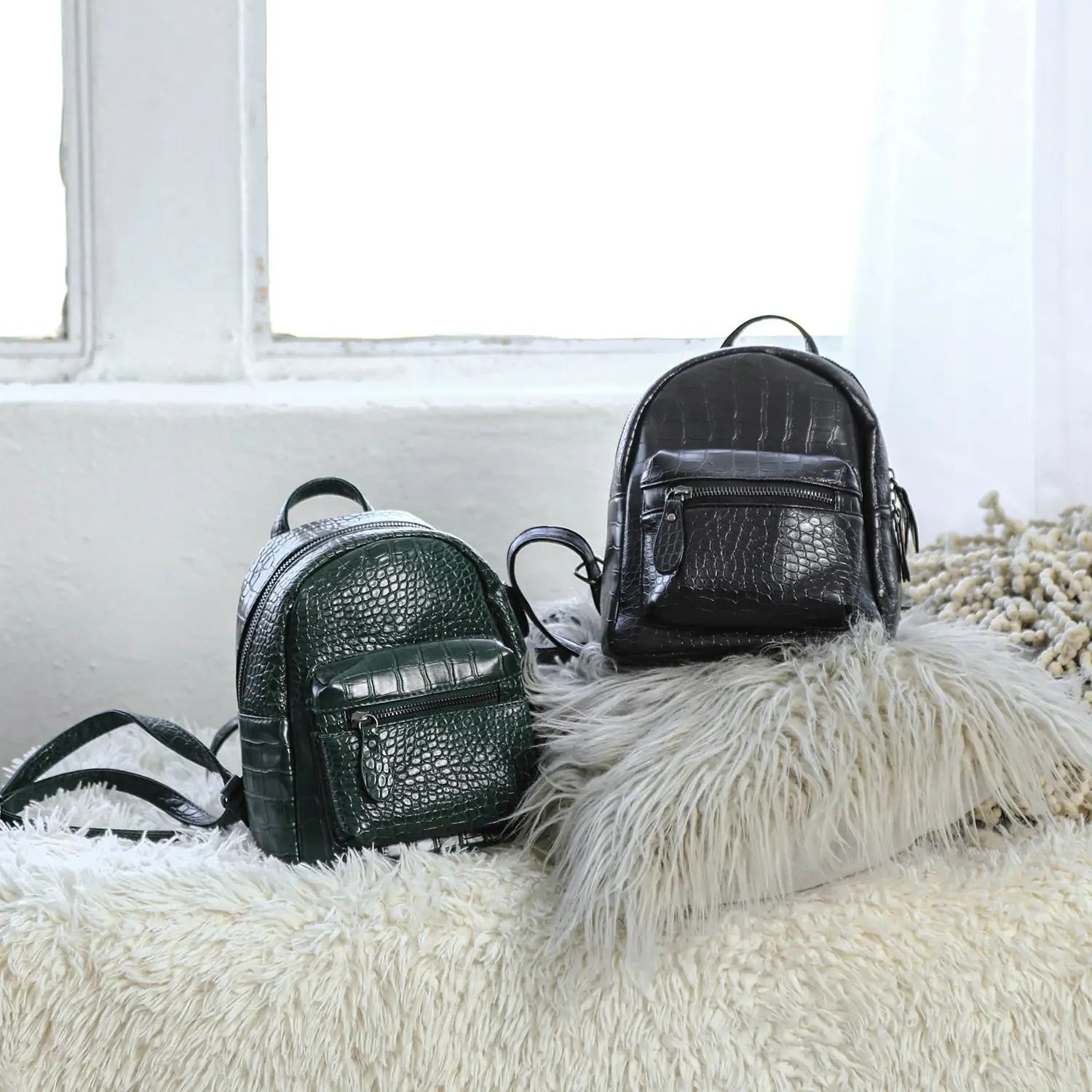 PU LEATHER ALLIGATOR PRINT BACKPACK Lavender Tartarus